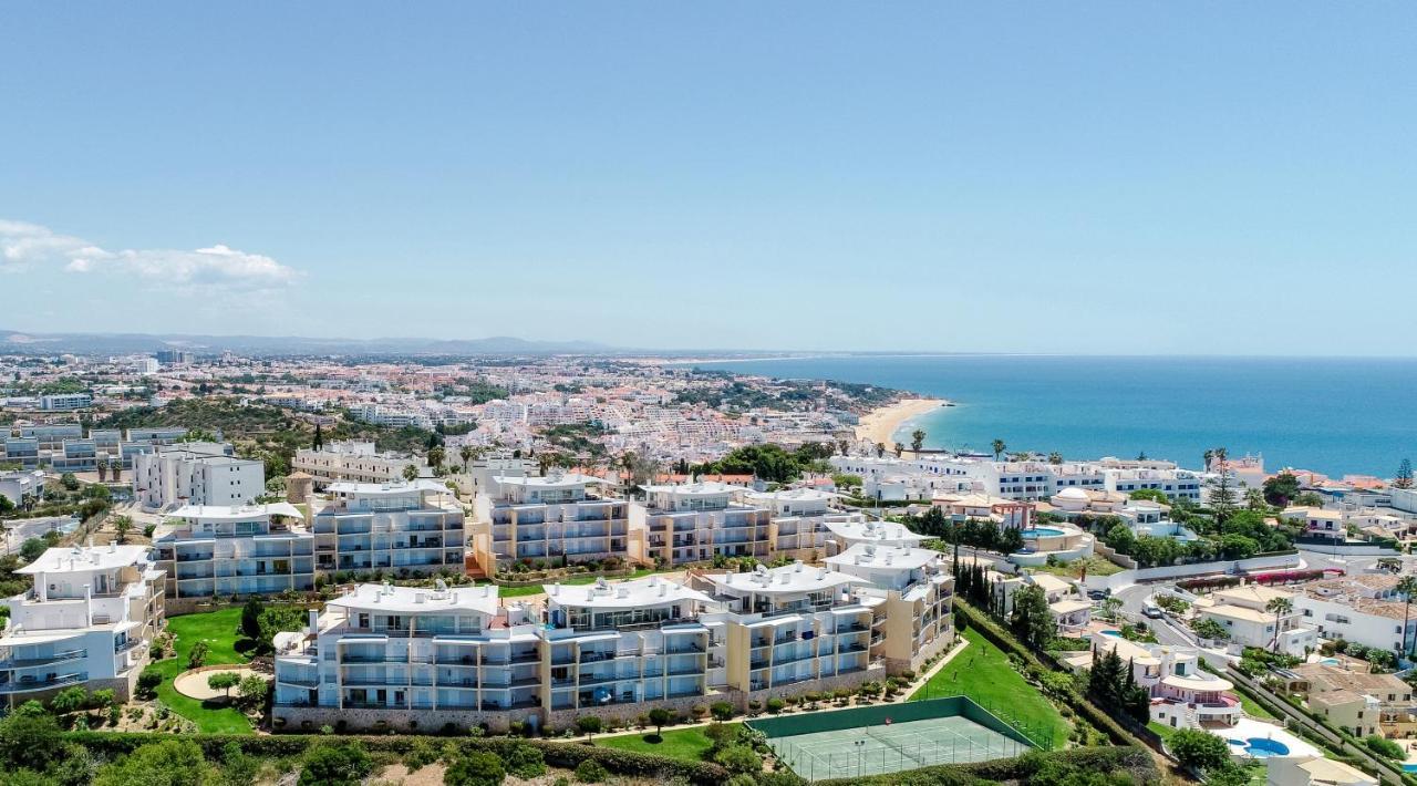 Bnb Homes Ocean View Apartment With Lovely Terrace, 2 Swimming Pools & Tennis Court Albufeira Exterior foto